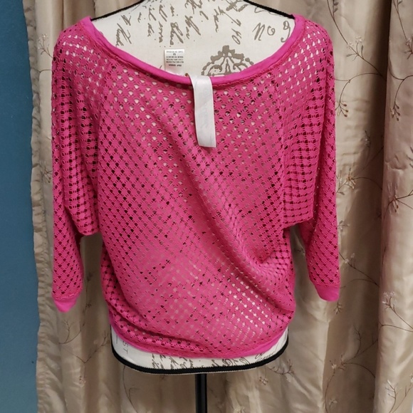 Top - Picture 2 of 2